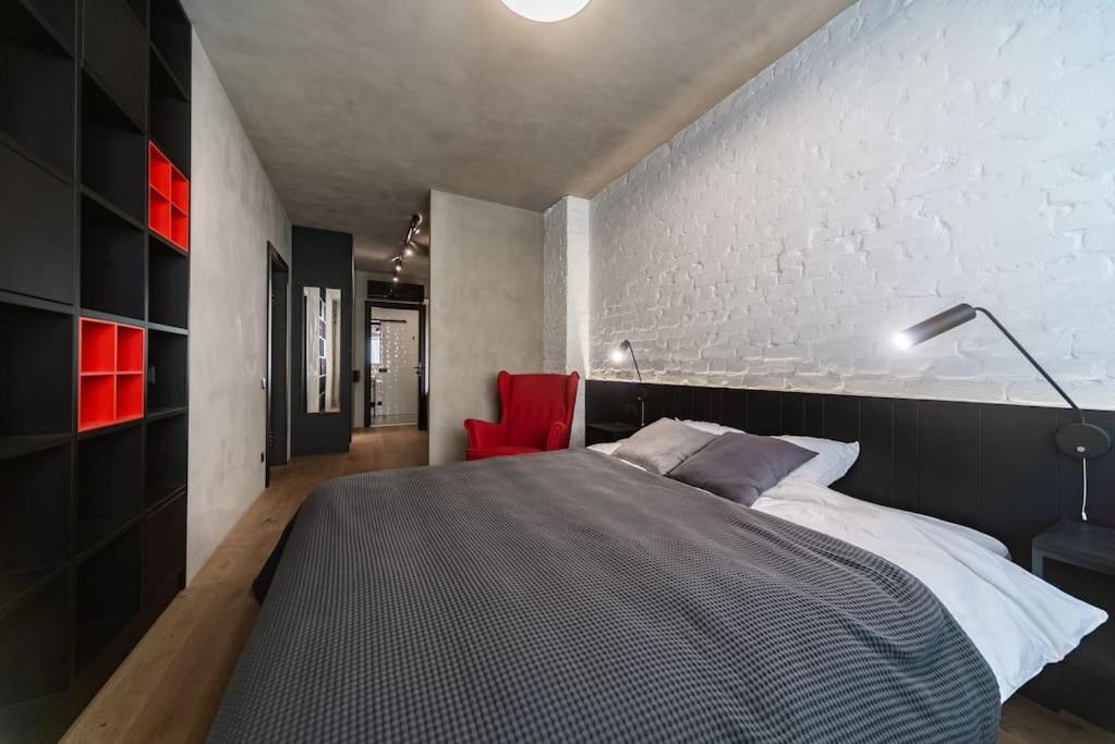 3 Storey Apartment With A Character And A Terrace Riga Exterior photo